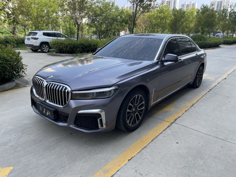 青島10年寶馬7系2