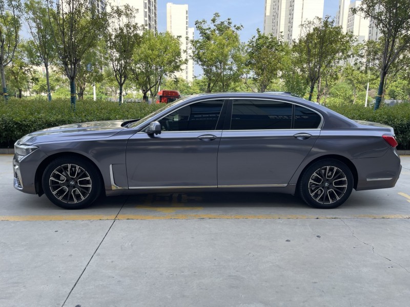 青島10年寶馬7系6