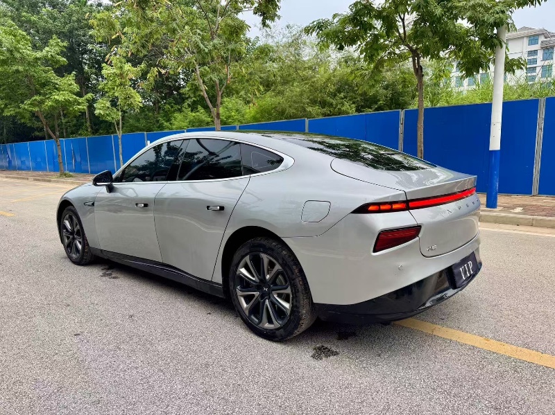 南寧22年小鵬汽車p77