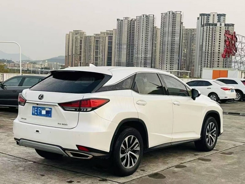 东莞19年雷克萨斯RX8