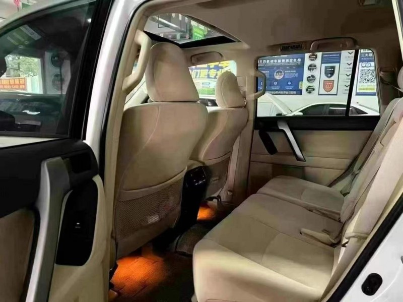 廣州17年豐田普拉多7