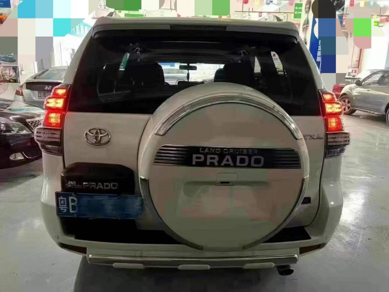 廣州17年豐田普拉多9