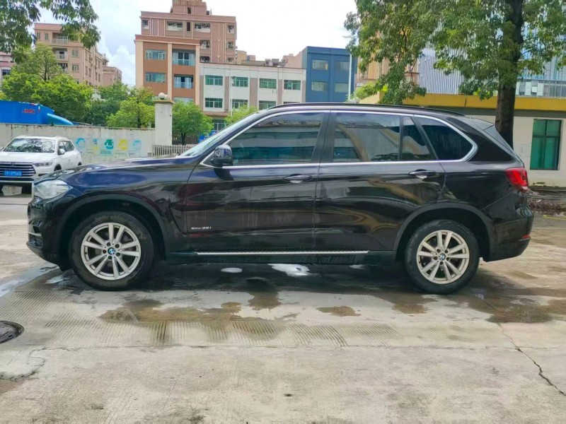 东莞15年宝马X5 M9