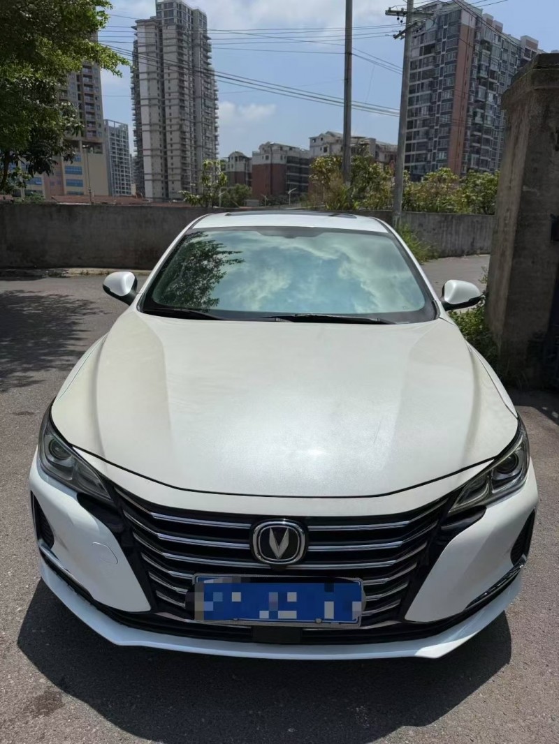 防城港19年長安汽車CC1