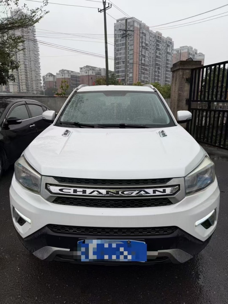 防城港18年長安汽車CS751