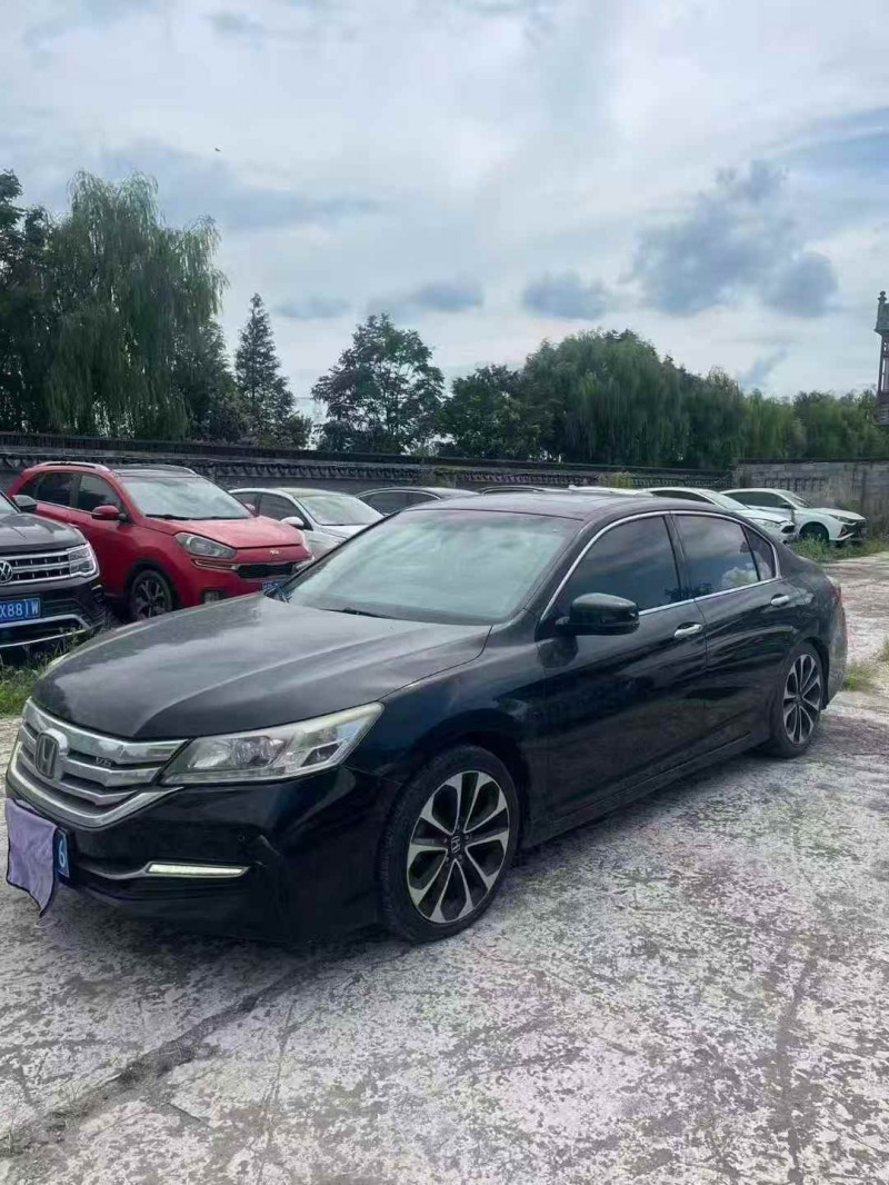 台州14年本田雅阁2