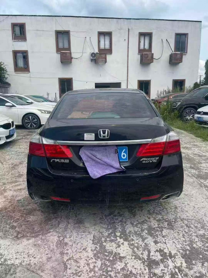 台州14年本田雅阁7