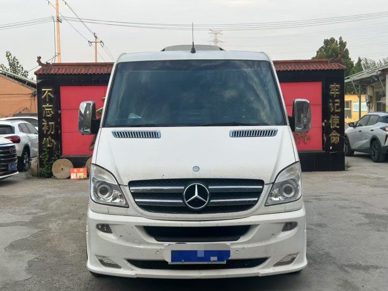 淄博14年奔驰斯宾特1