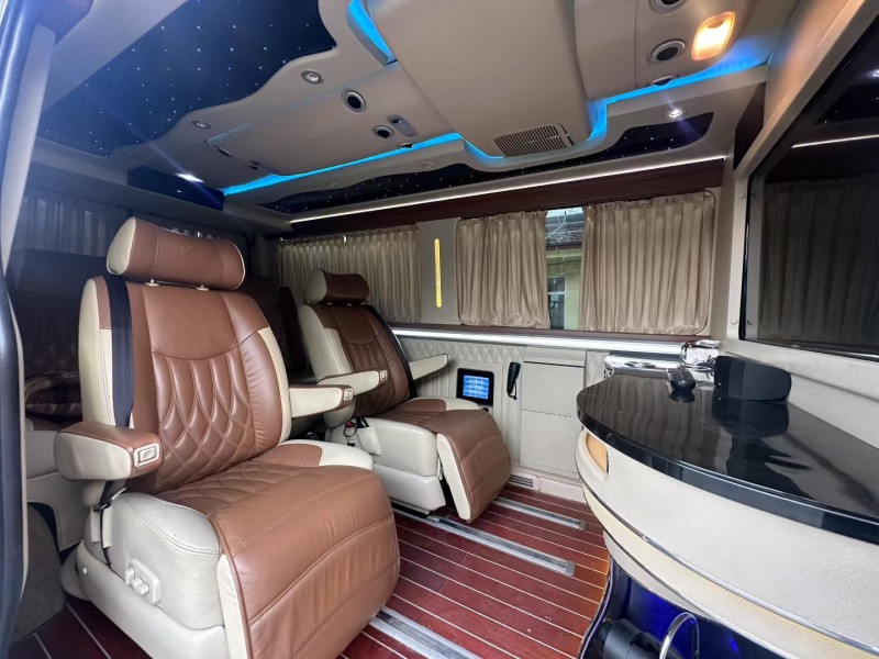 淄博14年奔驰斯宾特5