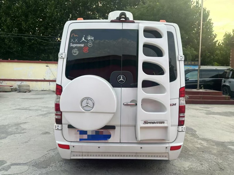 淄博14年奔驰斯宾特9