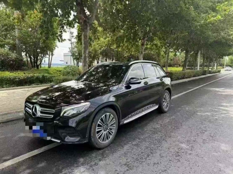 济宁17年奔驰GLC3