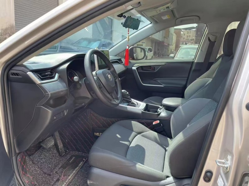 廣州22年豐田威蘭達4