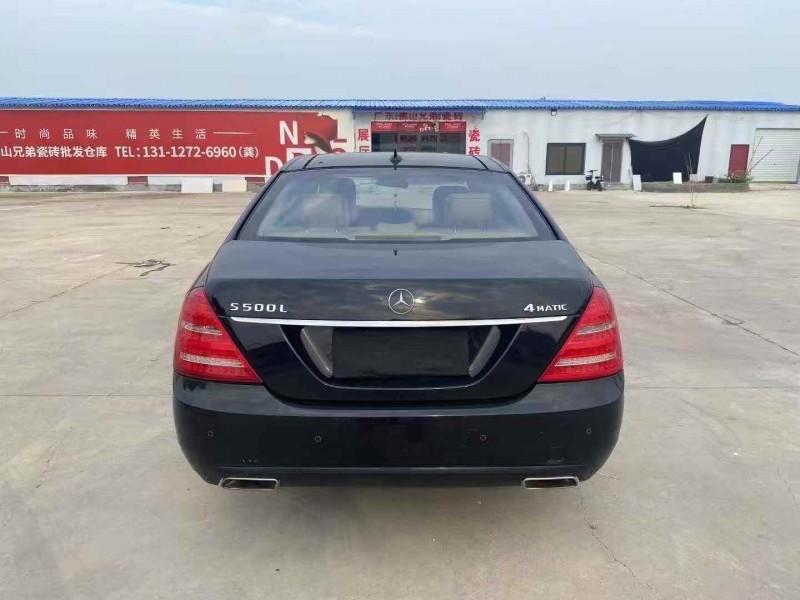 济宁11年奔驰S9