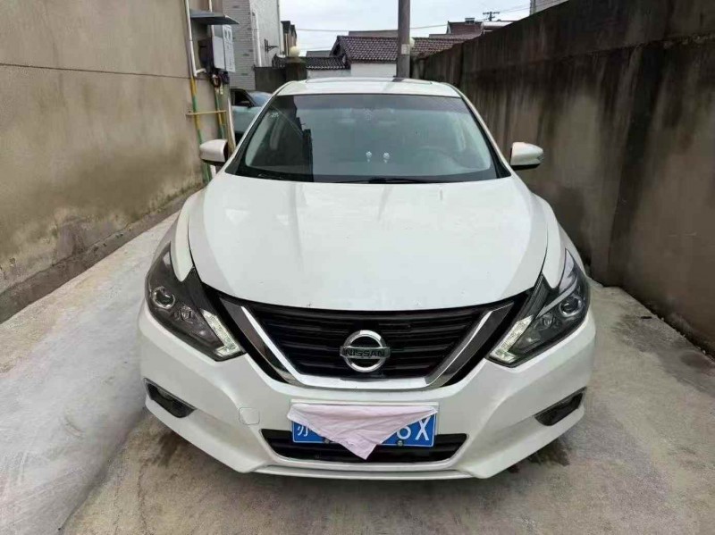 常州18年日產天籟1
