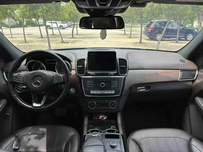 枣庄17年奔驰GLE4