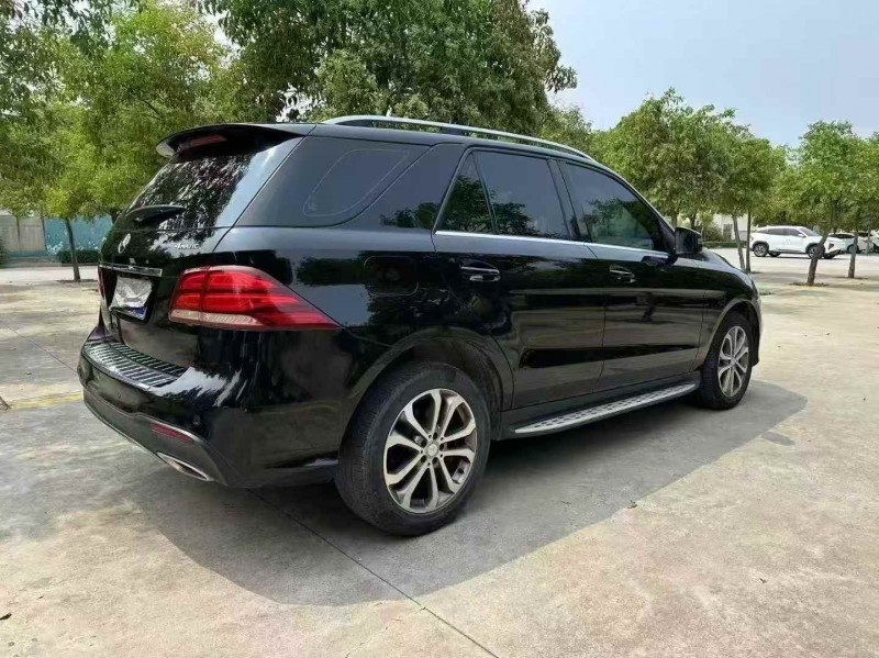 枣庄17年奔驰GLE7