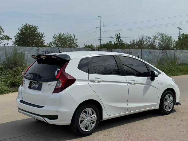 济宁19年本田飞度8