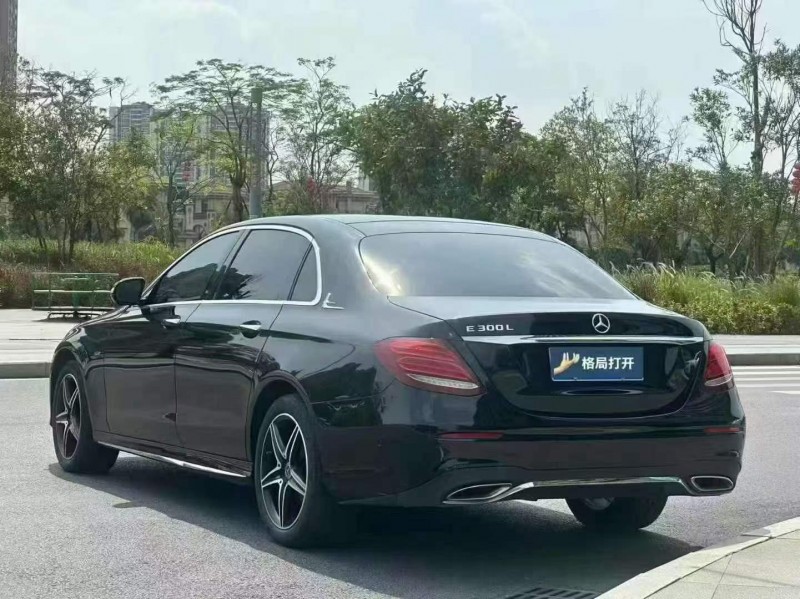 东莞20年奔驰E8