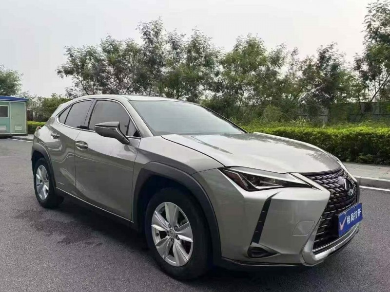 东莞21年雷克萨斯UX3