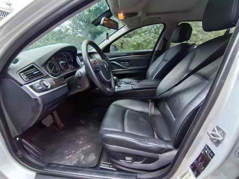 常德12年宝马5系5