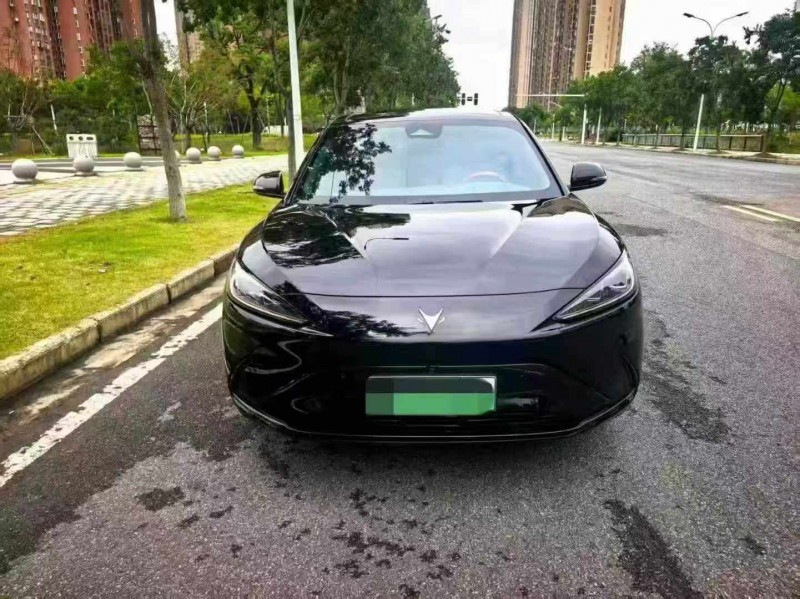 宜昌25年極狐汽車阿爾法1