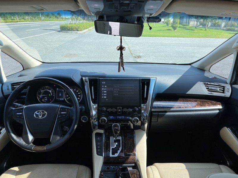 鹽城22年豐田埃爾法6