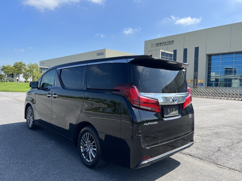 鹽城22年豐田埃爾法8