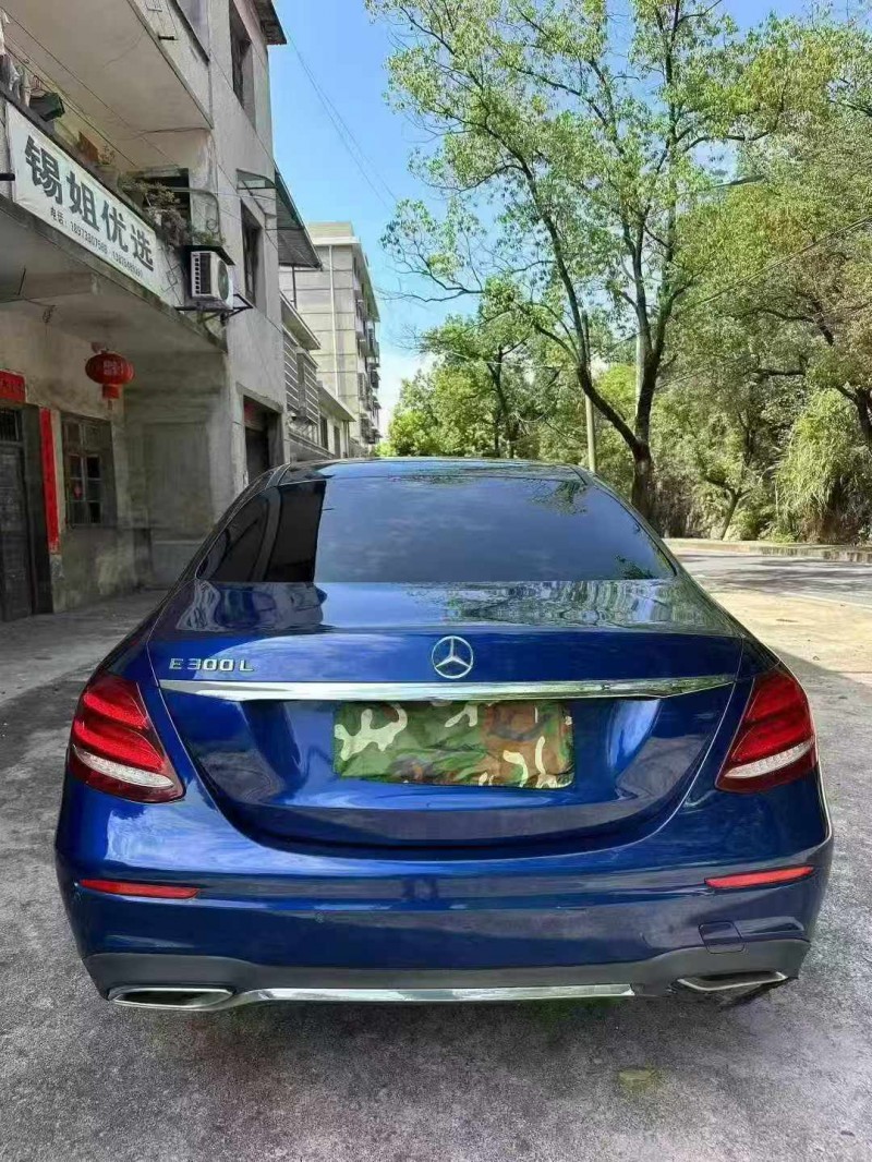 张家界19年奔驰E9