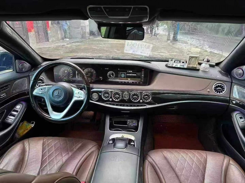 益阳19年奔驰迈巴赫S级5