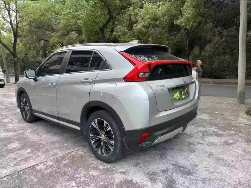 邵阳19年三菱奕歌7