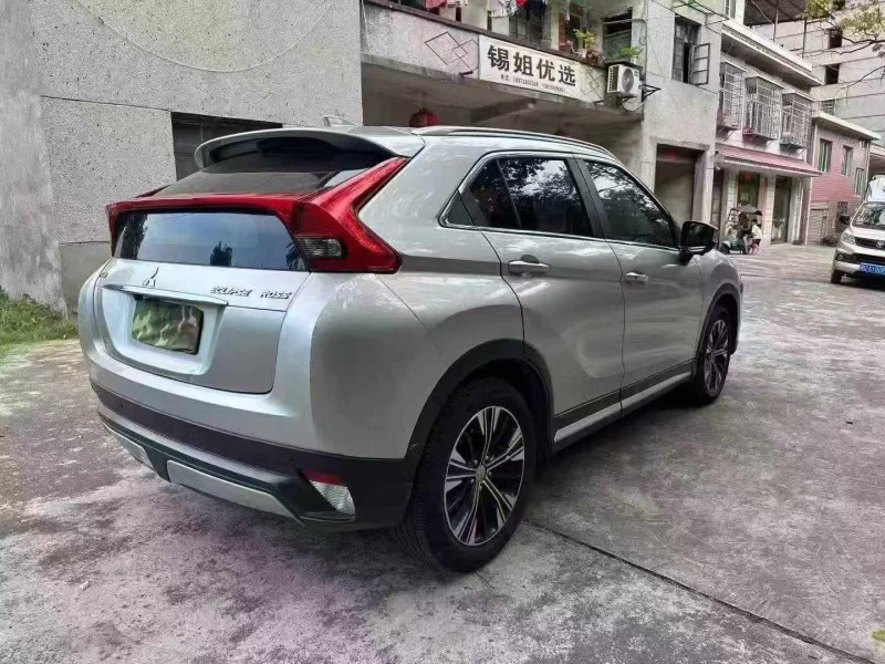 邵阳19年三菱奕歌8