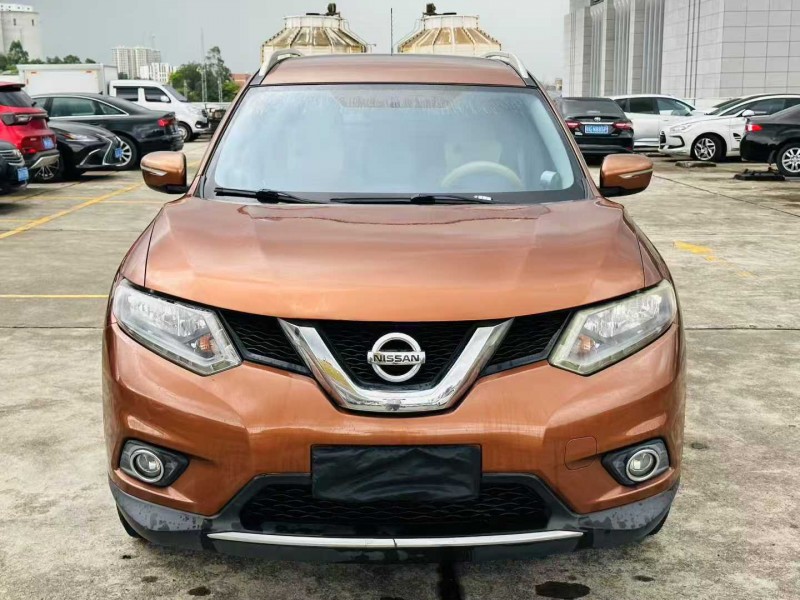 東莞14年日產奇駿1