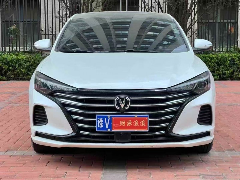 郑州20年长安汽车逸动1