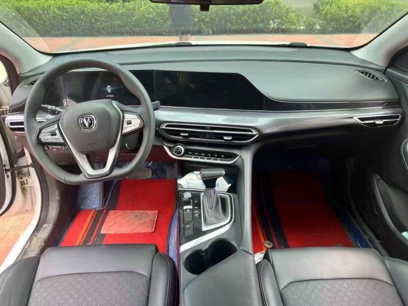 郑州20年长安汽车逸动4