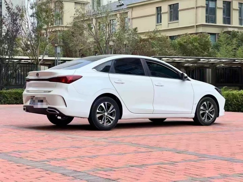 郑州20年长安汽车逸动8