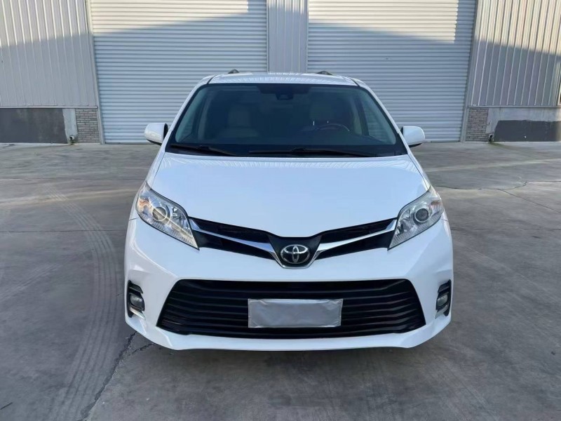 徐州18年豐田塞納1