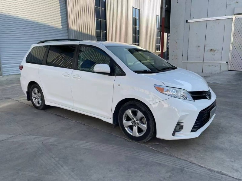 徐州18年豐田塞納3