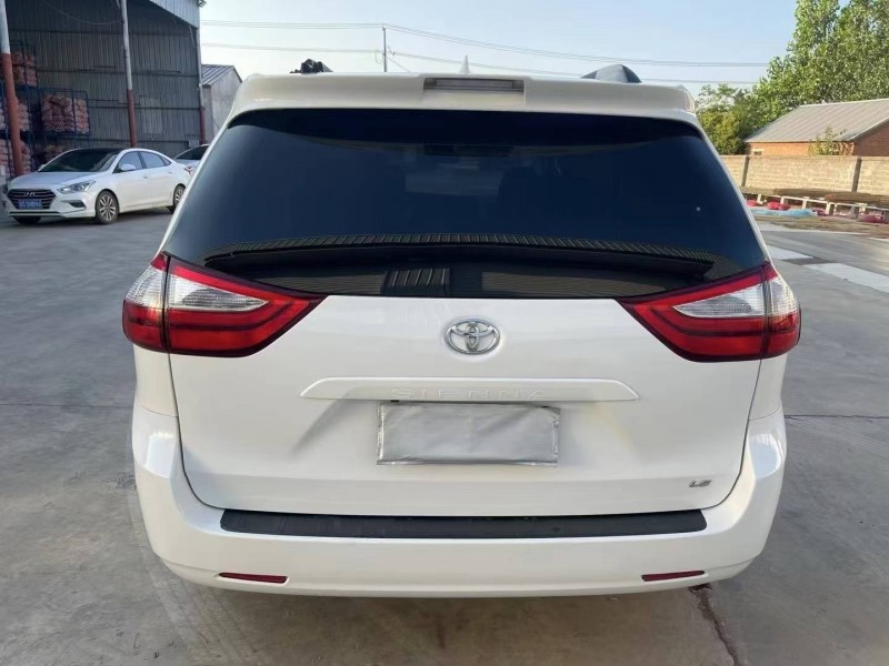 徐州18年豐田塞納9