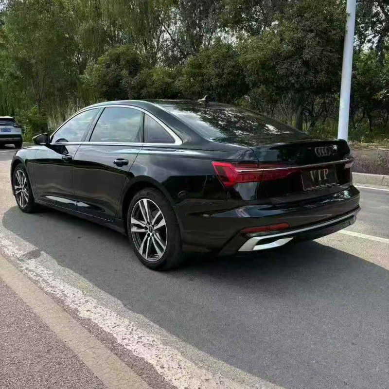 济宁23年奥迪A6L8