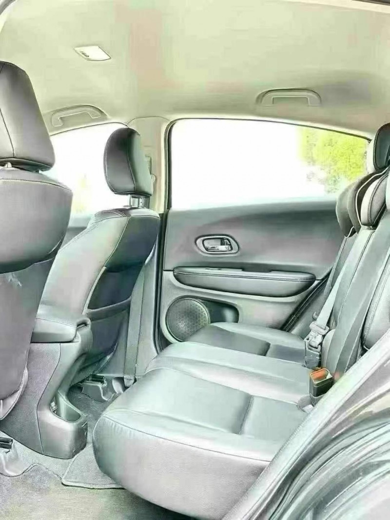 东莞22年本田缤智4