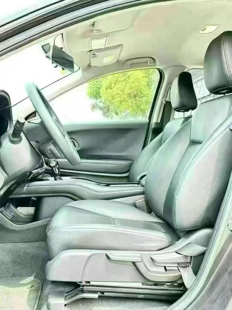 东莞22年本田缤智5