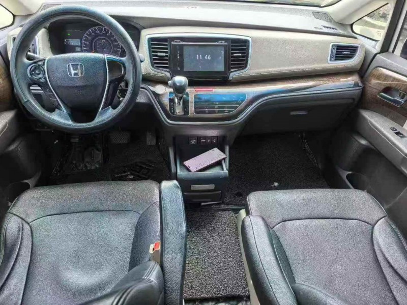 济宁18年本田奥德赛3