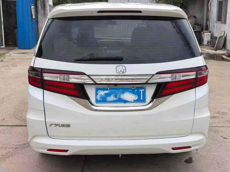 济宁18年本田奥德赛9