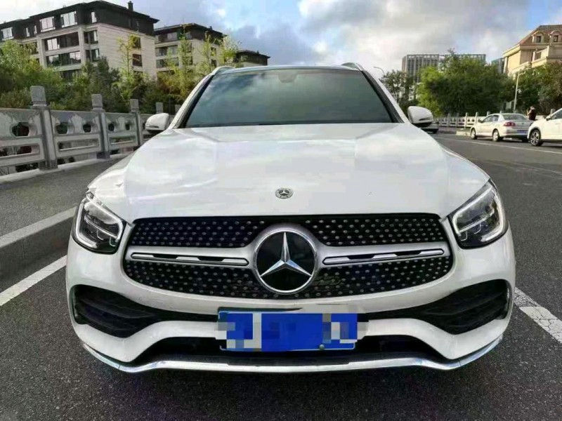 济宁22年奔驰GLC1