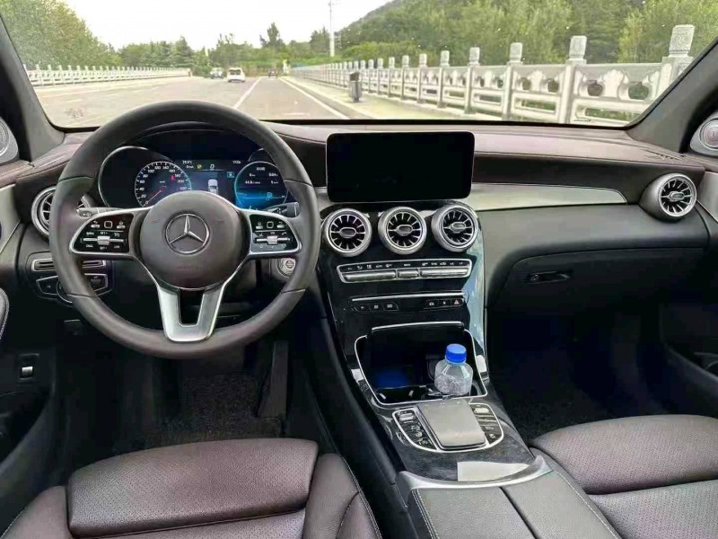 济宁22年奔驰GLC4