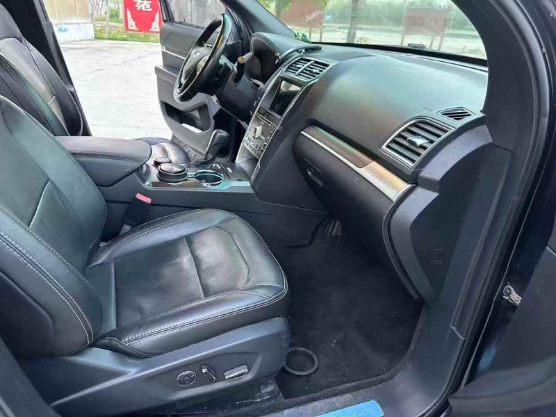 徐州17年福特探险者6