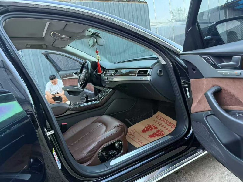 徐州15年奥迪A8L6