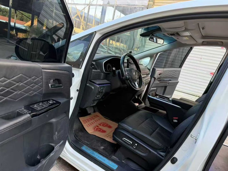 徐州23年本田艾力绅4