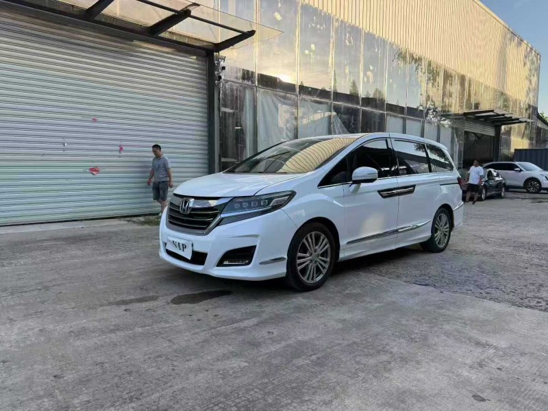 徐州16年本田艾力绅2