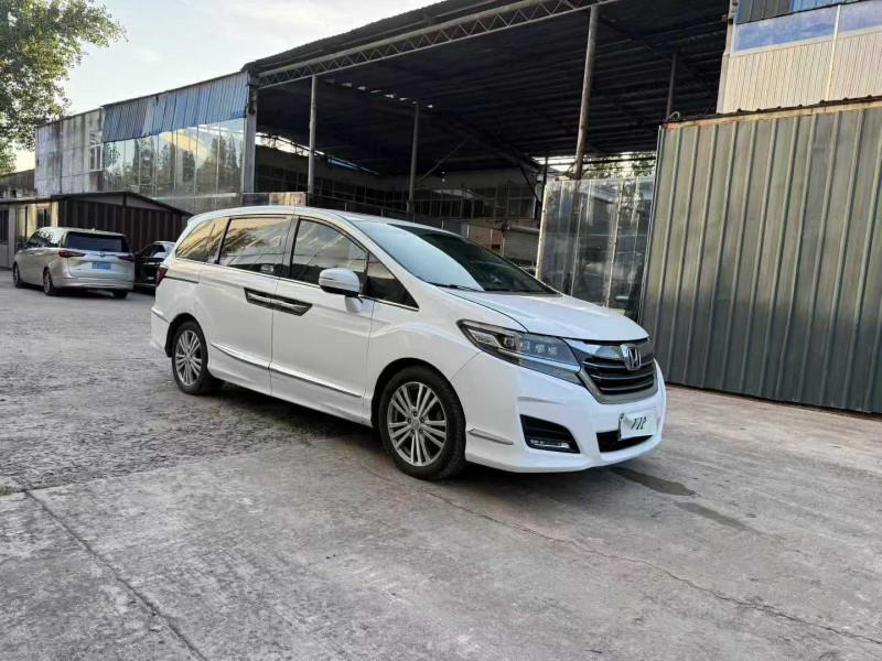 徐州16年本田艾力绅3